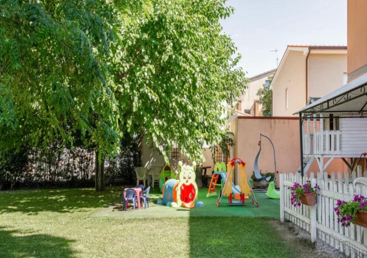 La Meria Di Maria La Terrazza Марина-ди-Гроссето Экстерьер фото